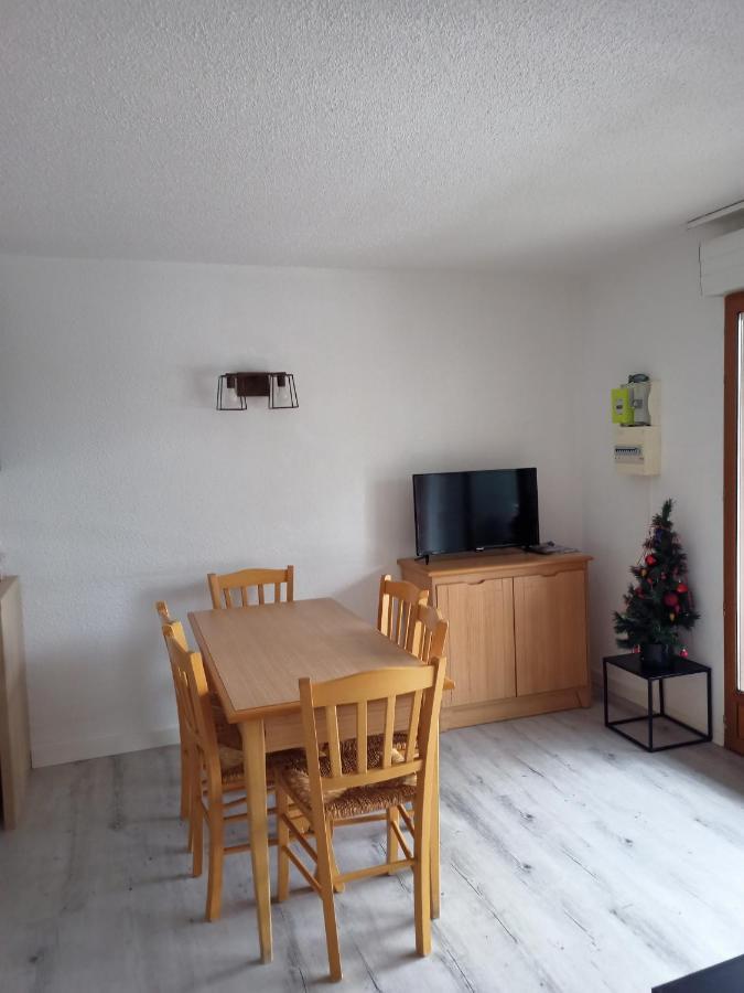 T3 Avec Terrasse 6 Personnes, La Joue Du Loup Apartment Exterior photo
